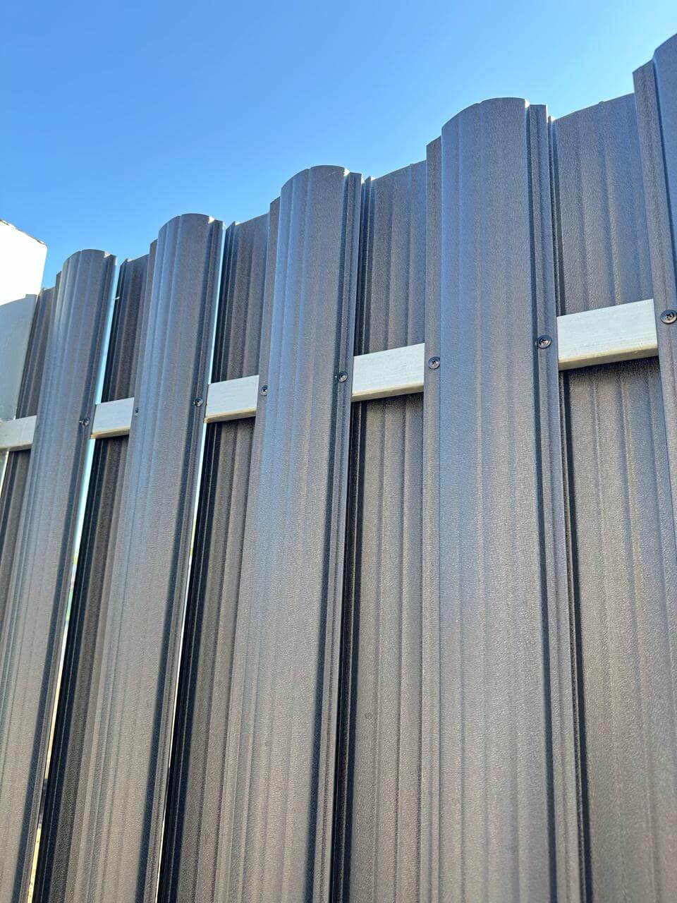 Забор из евроштакетника 34м RAL9005/9005 Черный МАТТЕ двусторонний фото 3 в Коломне