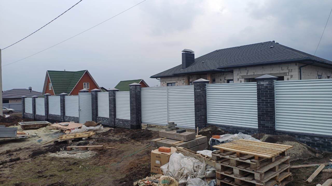 Забор-жалюзи из ламелей ЭКО-Z 94м RAL9003/9003 Белый двусторонний фото 2 в Коломне