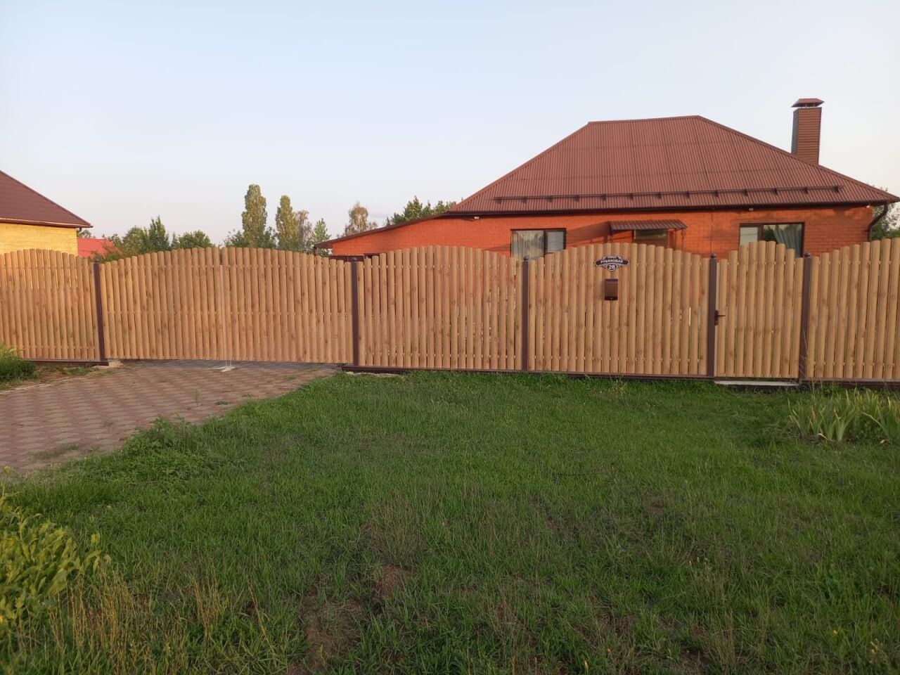 Забор из евроштакетника 24м Клен Светлый SteelArt фото 3 в Коломне