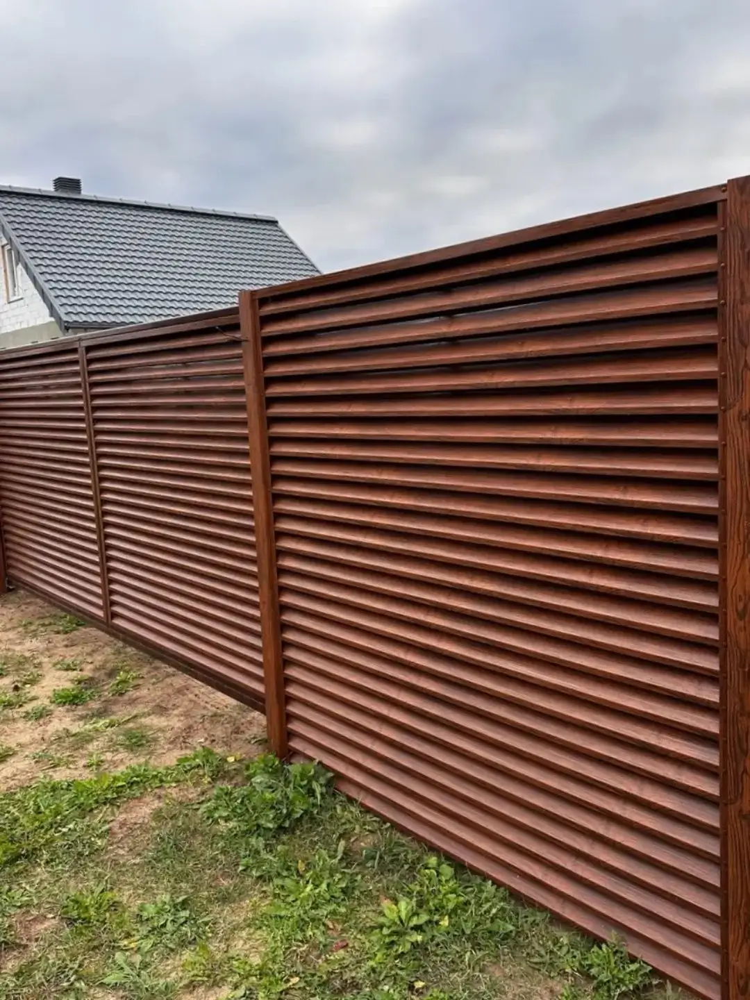 Забор-жалюзи из ламелей ЭКО-Z 58м Темный Дуб 3D Принтек фото 1 в Коломне